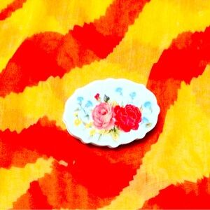 Floral Blue ~ Purse or accessory clip!